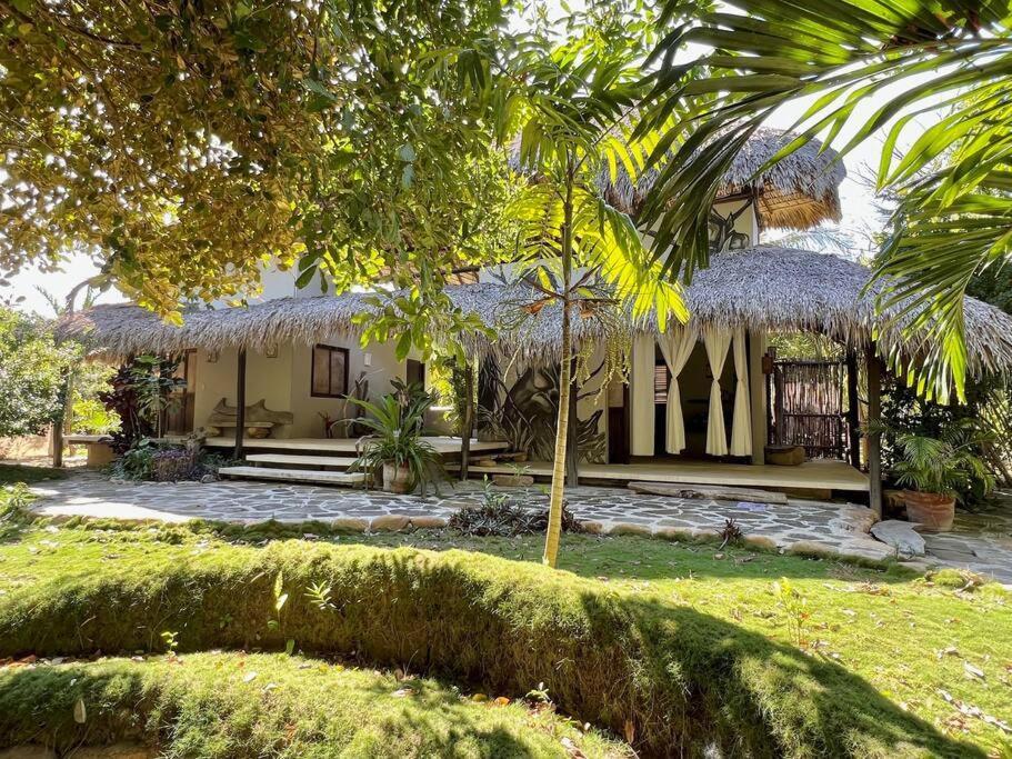 הוילה פוארטו אסקונדידו Casa Kuul, Elegant Fusion Of House And Garden. מראה חיצוני תמונה